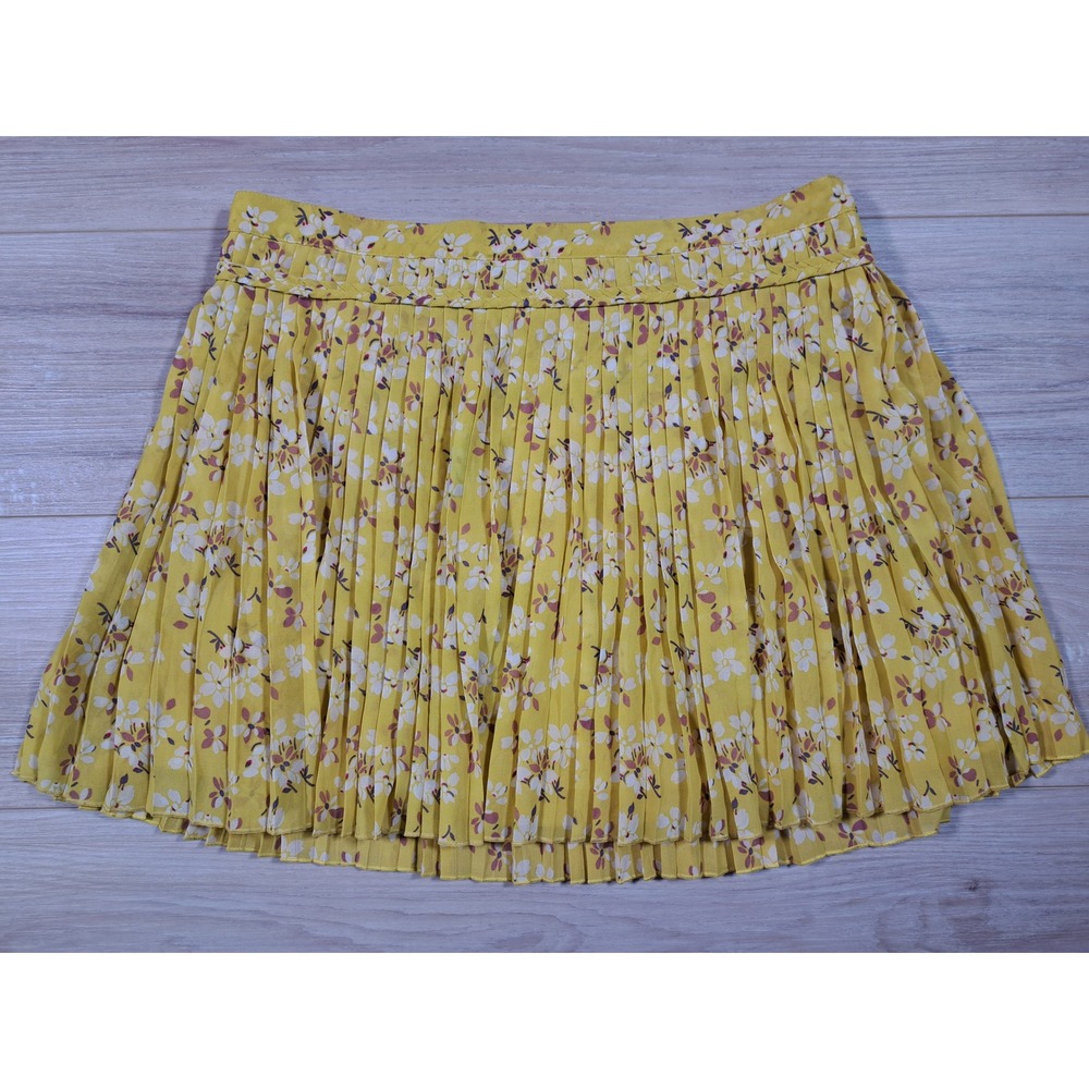 American Eagle Outfitters Yellow Floral Pleated Mini Skirt Braided Waist Size 8